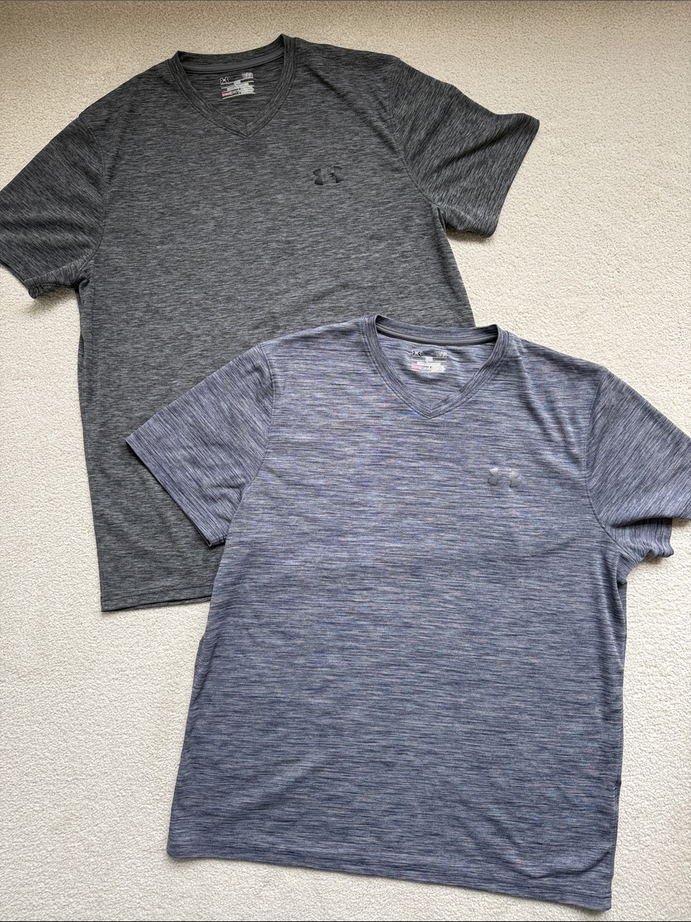 Under Armour Men's Breathable V-Neck Tees - Charcoal & Heather Blue